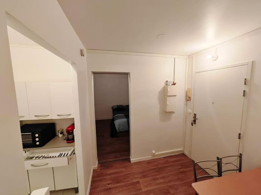 Appartamento F1 Equipe Avec Ascenseur, Parking Et Pres Des Transports Argenteuil Esterno foto
